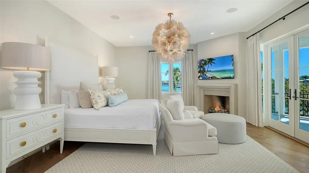 70 Lighthouse Point Drive Longboat Key FL 34228