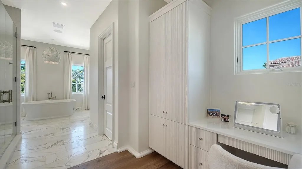 70 Lighthouse Point Drive Longboat Key FL 34228