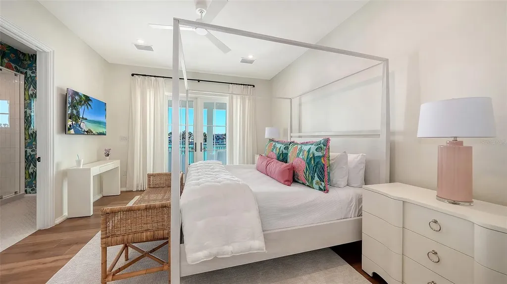 70 Lighthouse Point Drive Longboat Key FL 34228