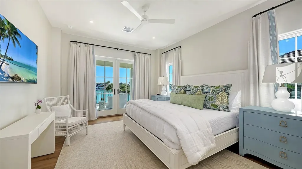 70 Lighthouse Point Drive Longboat Key FL 34228