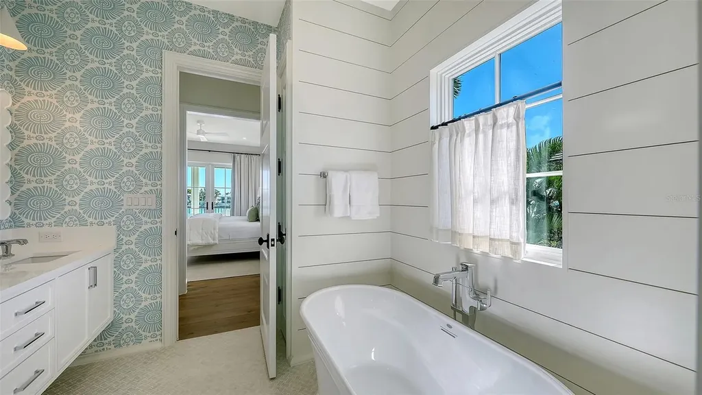 70 Lighthouse Point Drive Longboat Key FL 34228