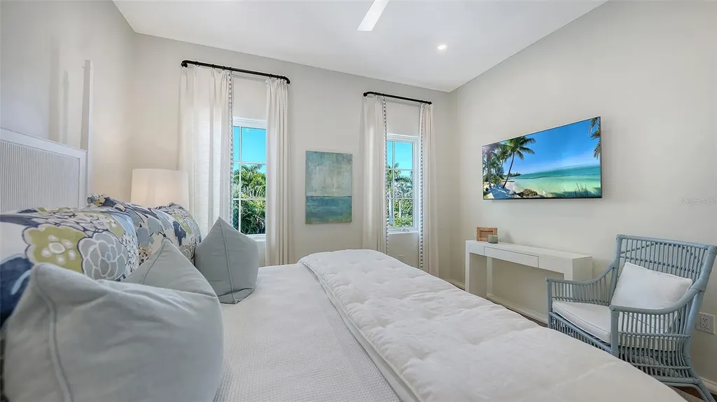 70 Lighthouse Point Drive Longboat Key FL 34228