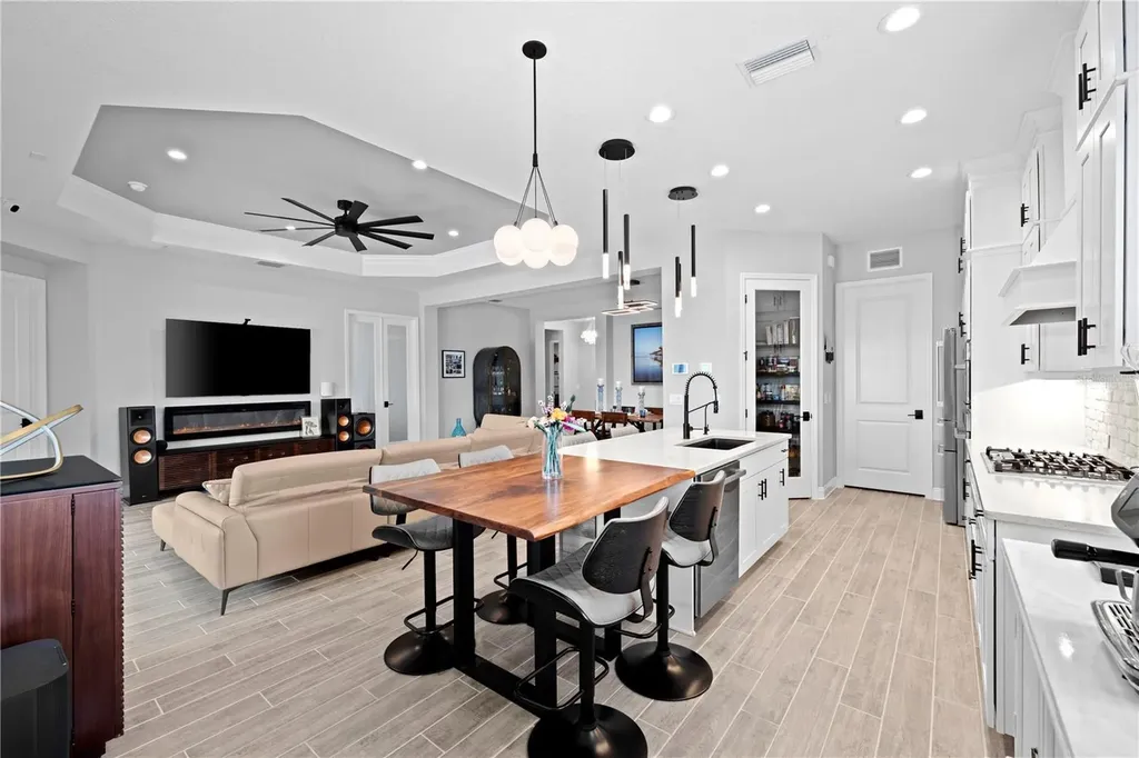 13784 Old Creek Court Parrish FL 34219