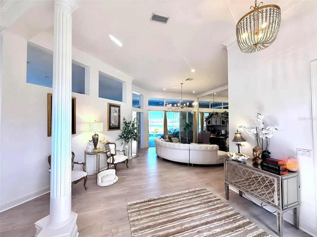405 Wellington Court Venice FL 34292