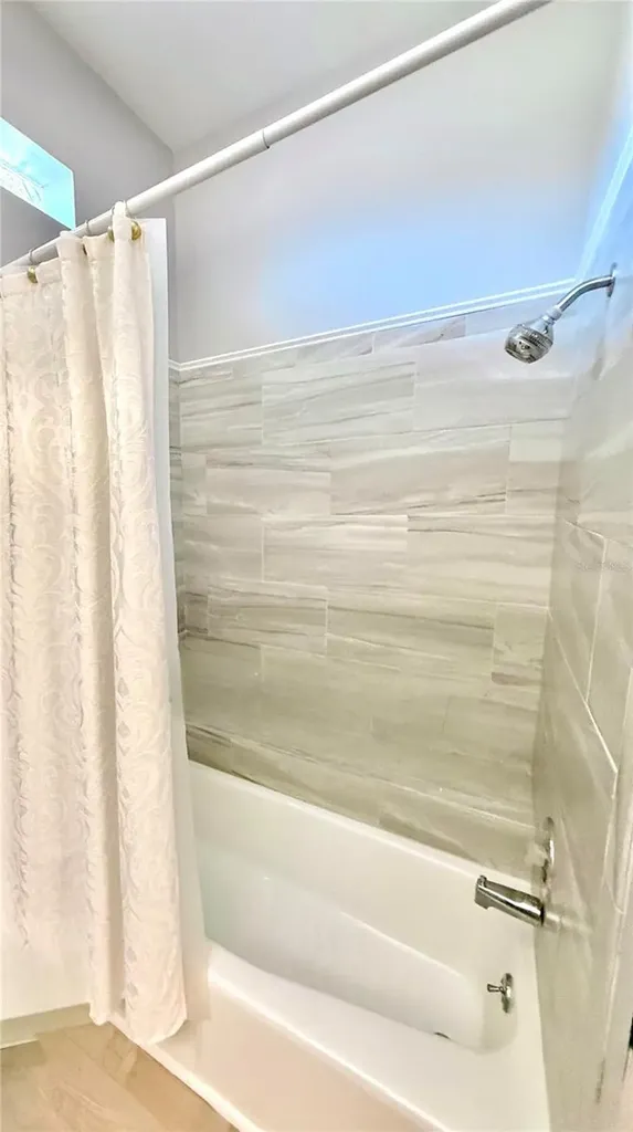 405 Wellington Court Venice FL 34292