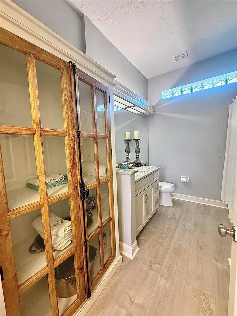 405 Wellington Court Venice FL 34292