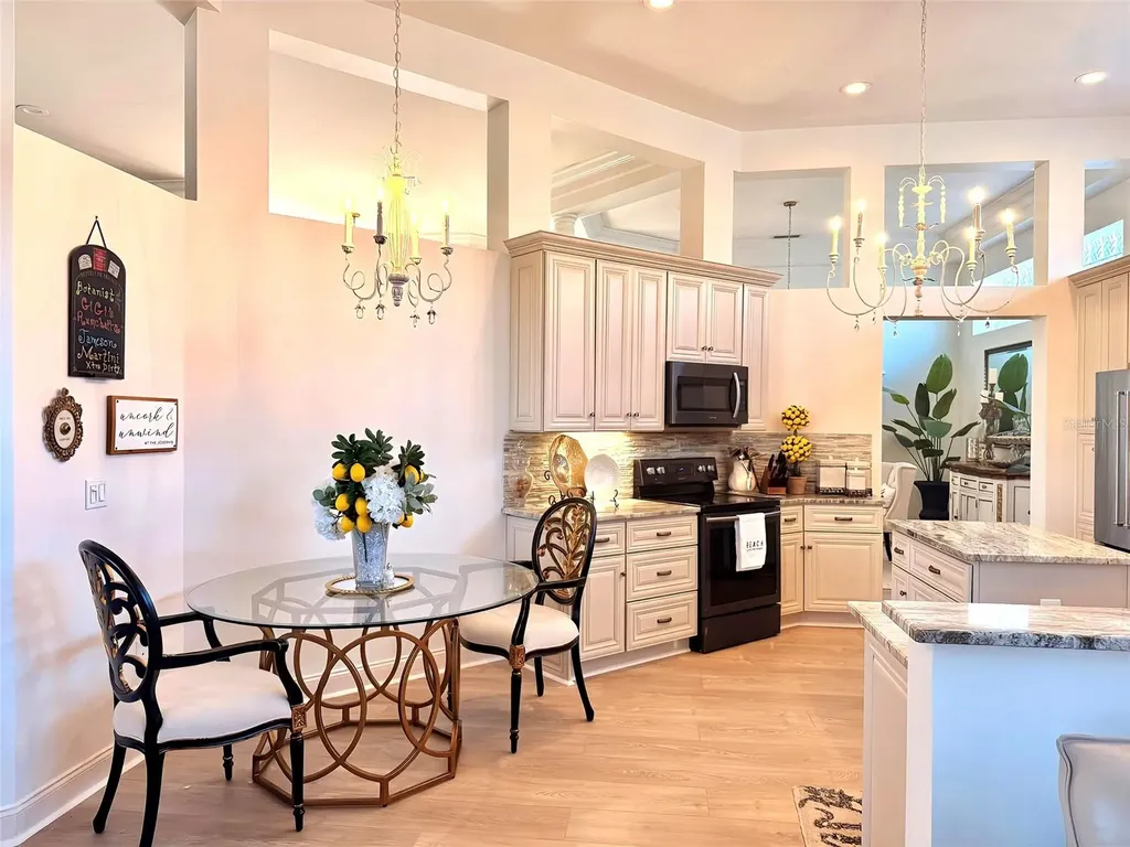405 Wellington Court Venice FL 34292