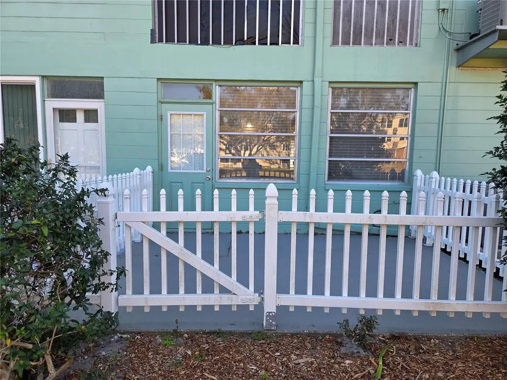 2043 Denmark Street Clearwater FL 33763