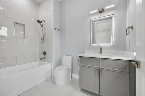 4527 26th Avenue S St Petersburg FL 33711