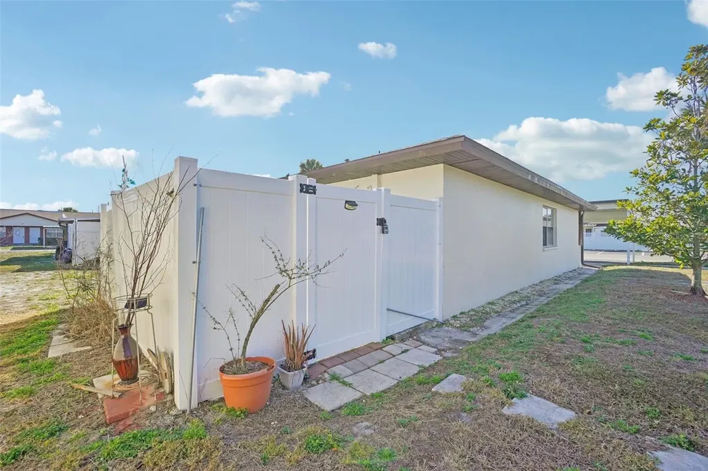 24862 Us Highway 19 N Clearwater FL 33763