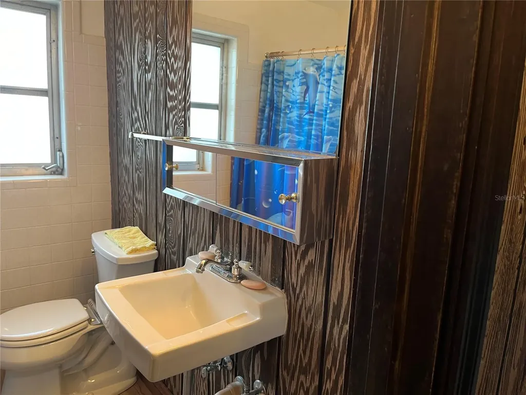 2004 S Riverside Drive Edgewater FL 32141