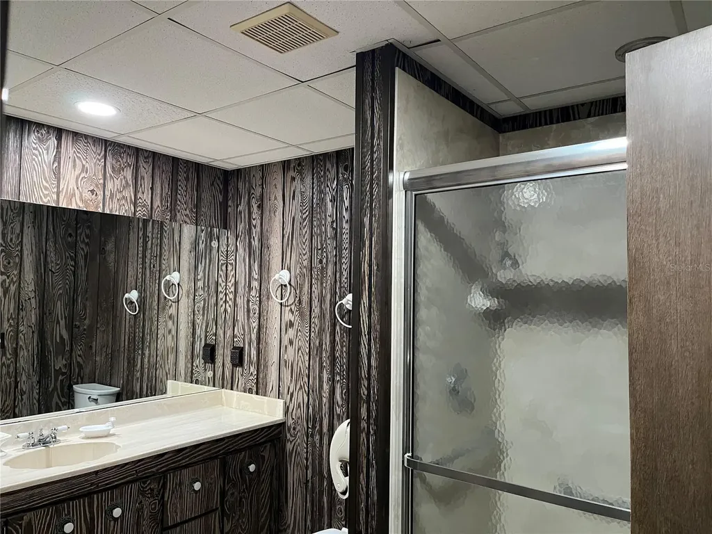 2004 S Riverside Drive Edgewater FL 32141
