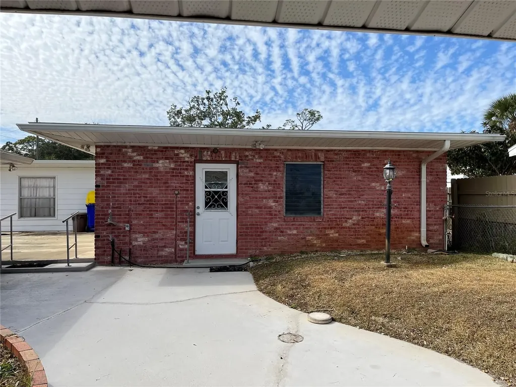 2004 S Riverside Drive Edgewater FL 32141