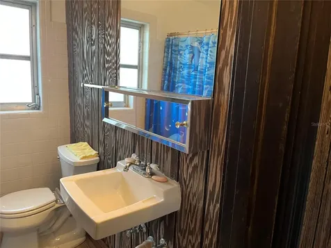 2004 S Riverside Drive Edgewater FL 32141