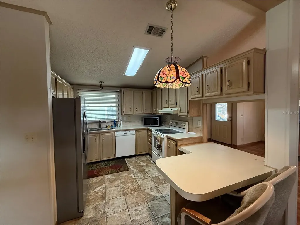 805 Oak Boulevard Wildwood FL 34785