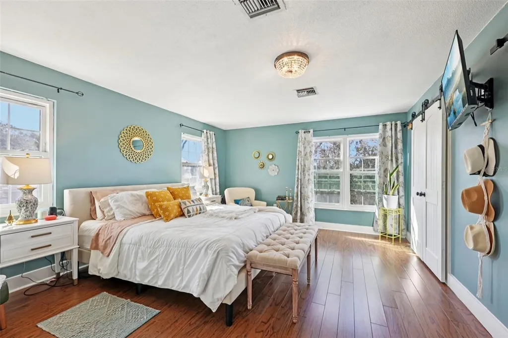 1023 S Morningside Drive Eustis FL 32726