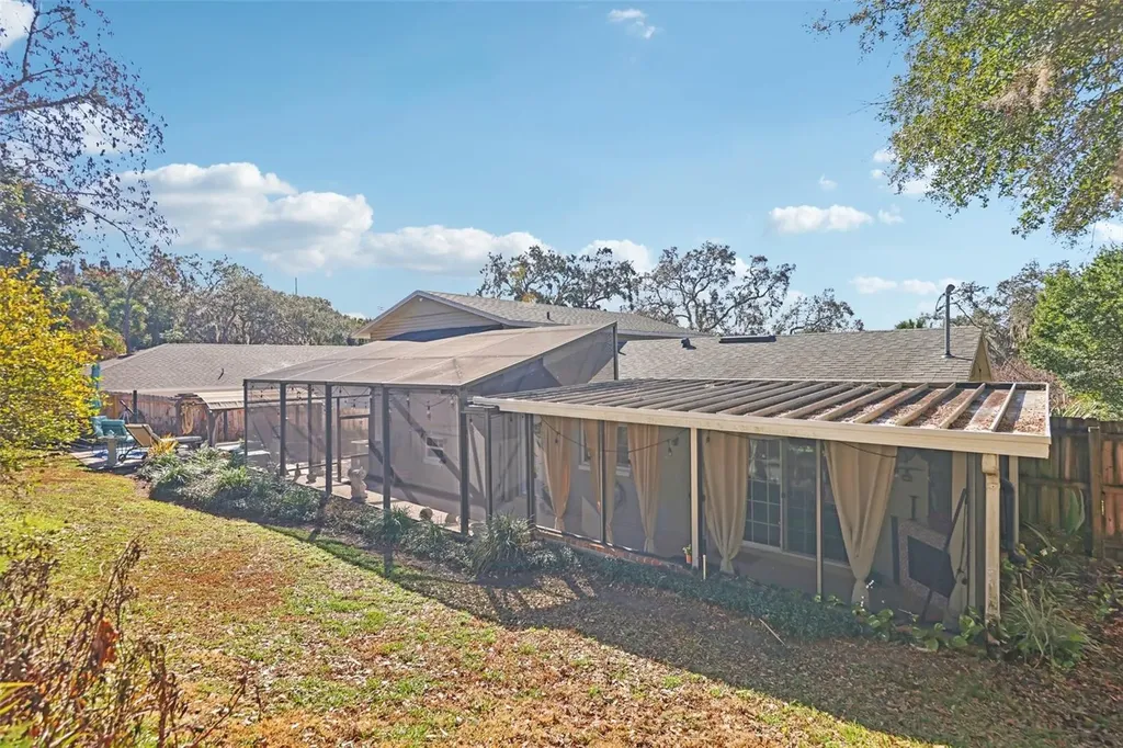 1023 S Morningside Drive Eustis FL 32726