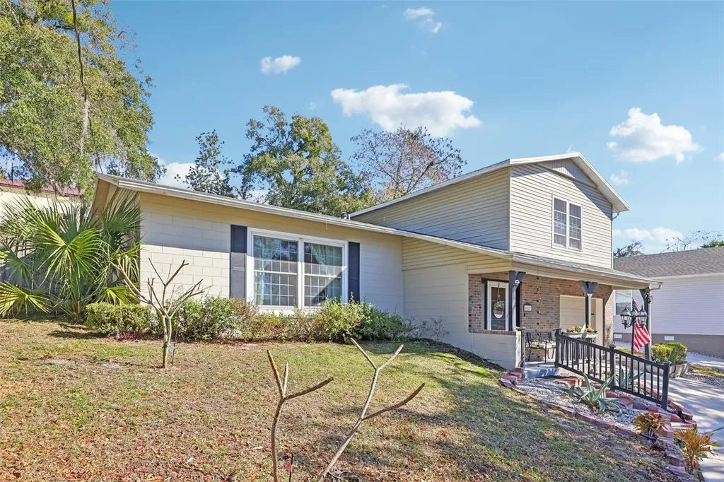 1023 S Morningside Drive Eustis FL 32726