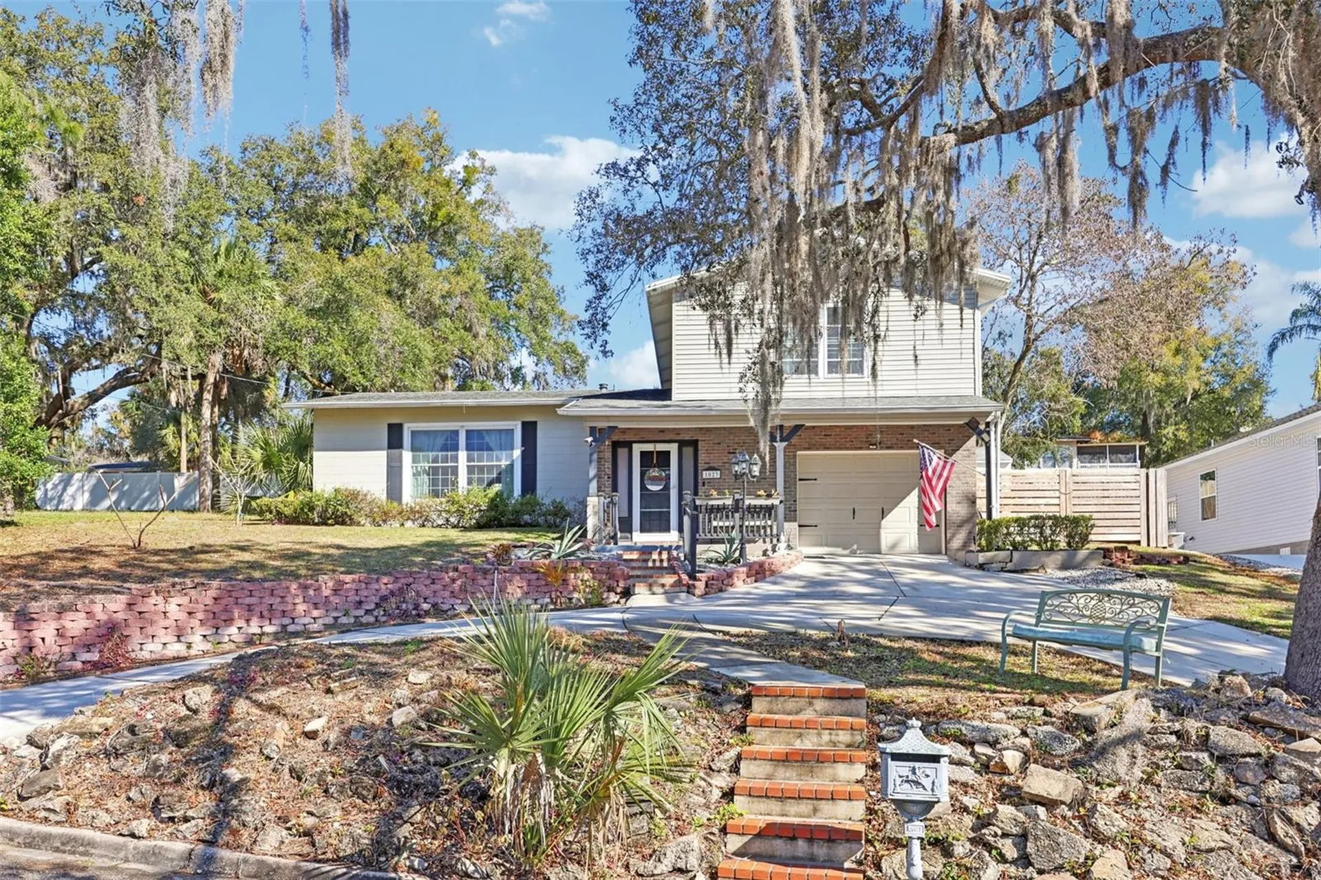 1023 S Morningside Drive Eustis FL 32726