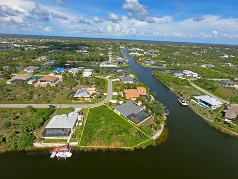 9604 Arnaz Circle Port Charlotte FL 33981