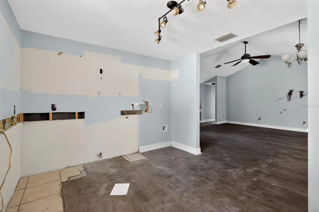 36101 Mattawan Drive Eustis FL 32736