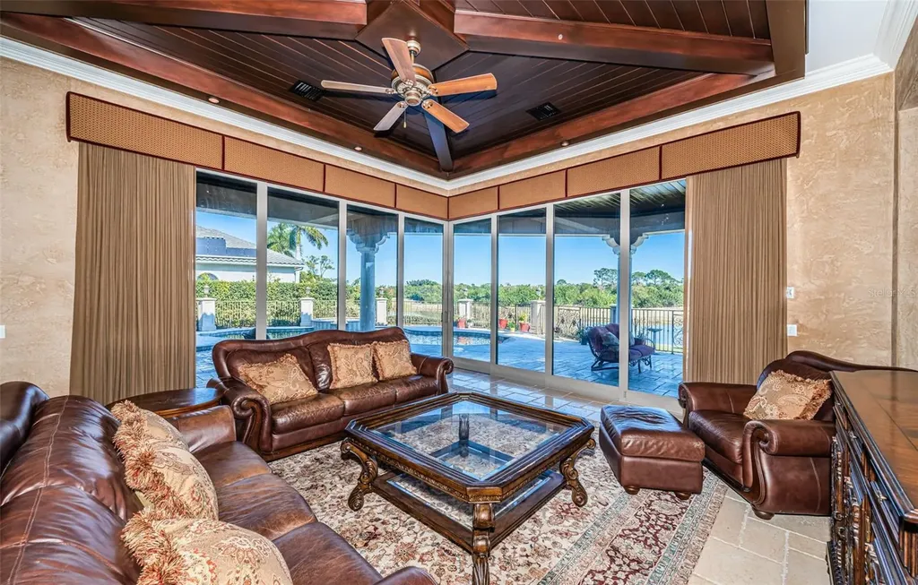 9209 Silverthorn Road Seminole FL 33777