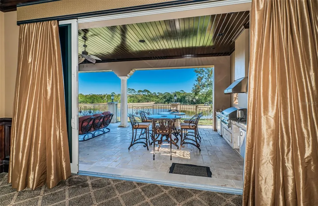 9209 Silverthorn Road Seminole FL 33777