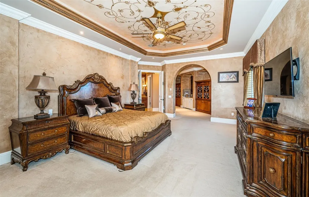 9209 Silverthorn Road Seminole FL 33777