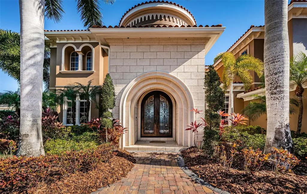 9209 Silverthorn Road Seminole FL 33777