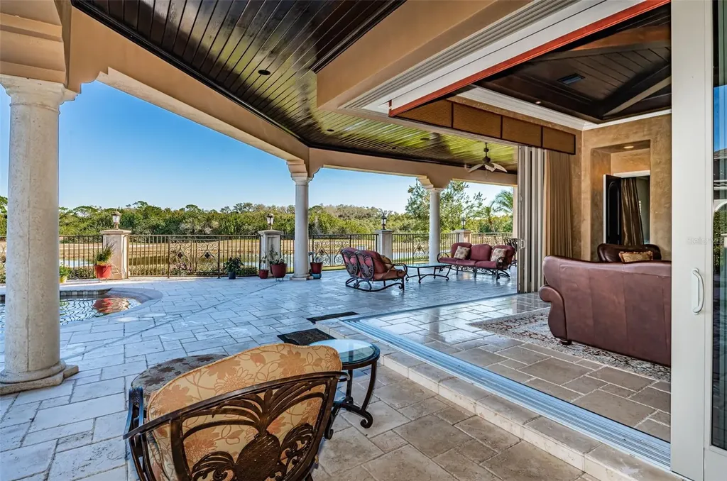 9209 Silverthorn Road Seminole FL 33777