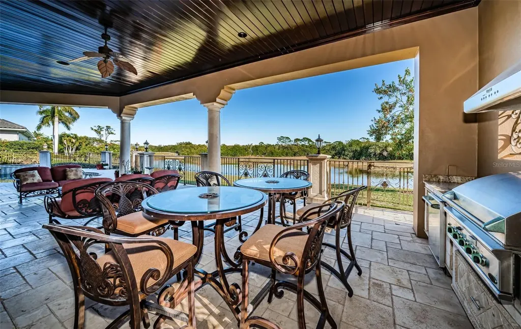 9209 Silverthorn Road Seminole FL 33777