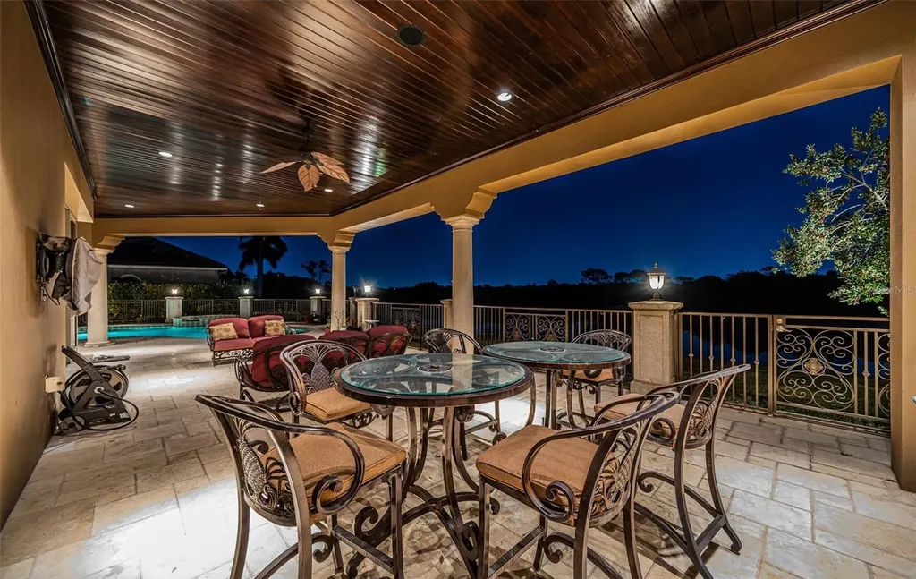 9209 Silverthorn Road Seminole FL 33777