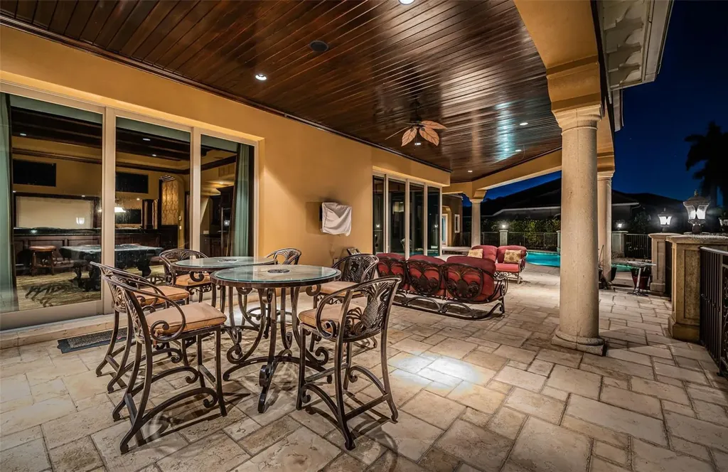 9209 Silverthorn Road Seminole FL 33777