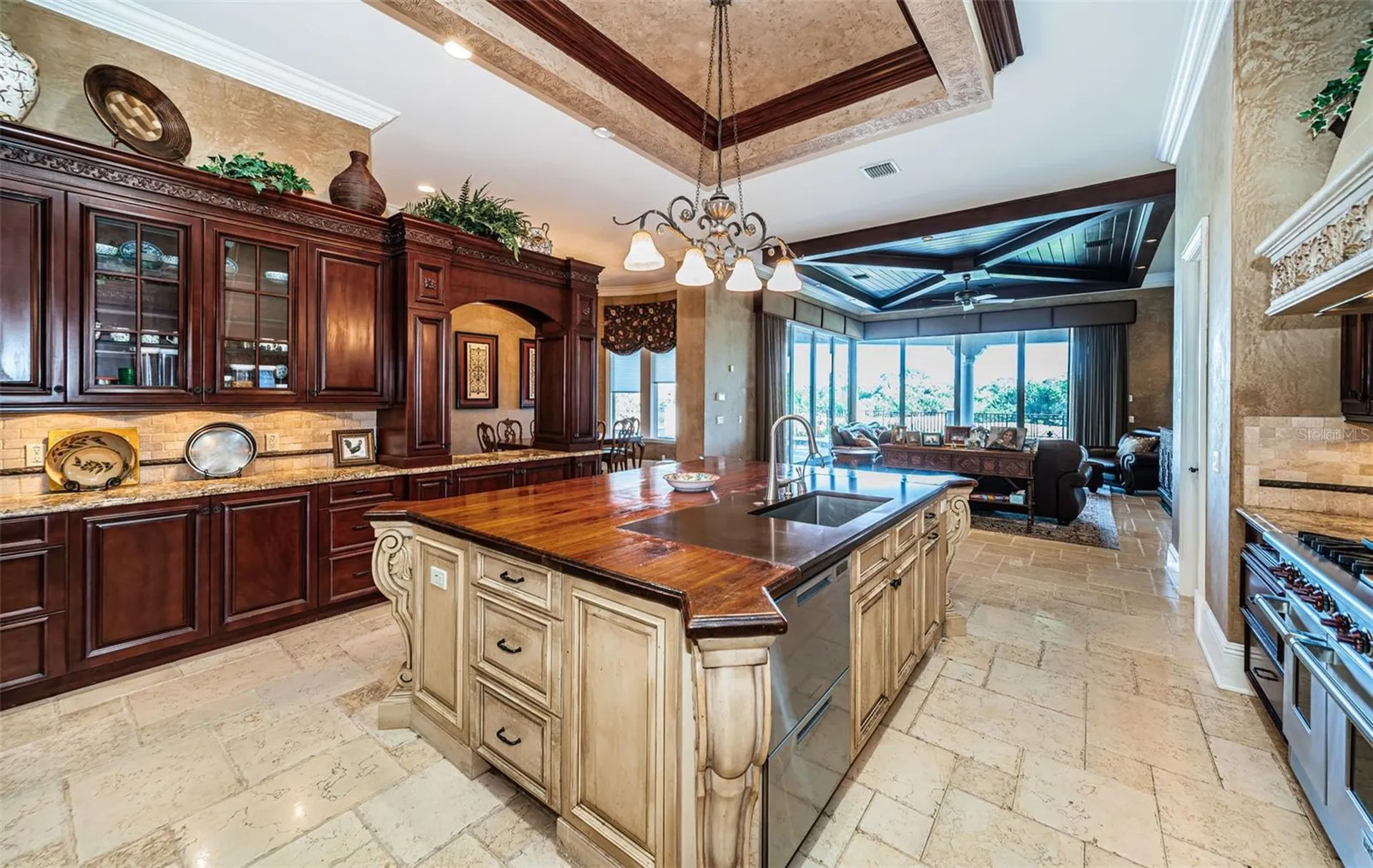 9209 Silverthorn Road Seminole FL 33777