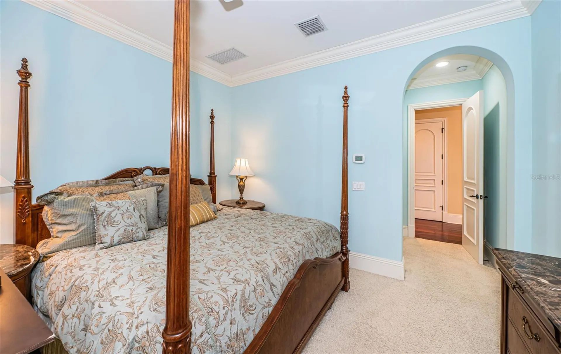 9209 Silverthorn Road Seminole FL 33777