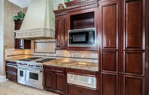 9209 Silverthorn Road Seminole FL 33777
