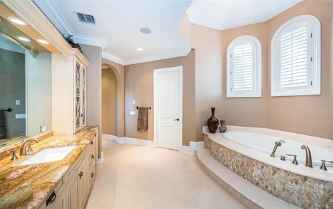 9209 Silverthorn Road Seminole FL 33777