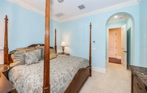 9209 Silverthorn Road Seminole FL 33777