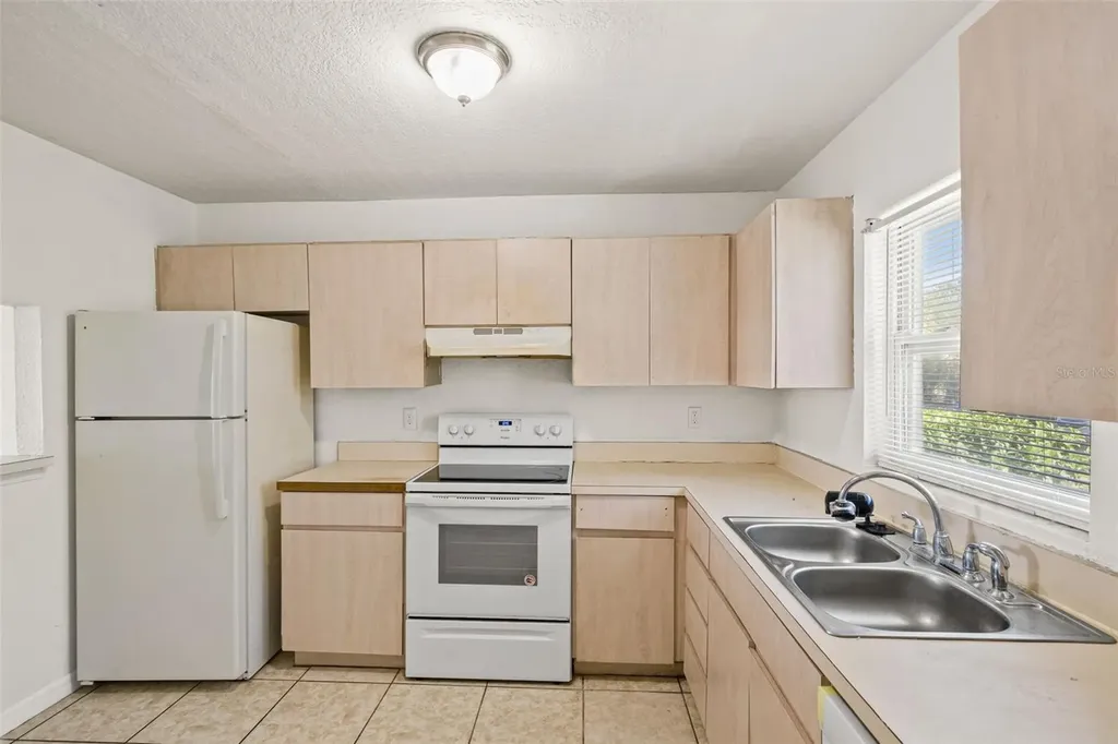 14415 Americana Circle Tampa FL 33613