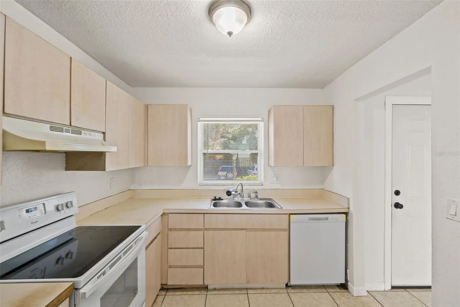 14415 Americana Circle Tampa FL 33613