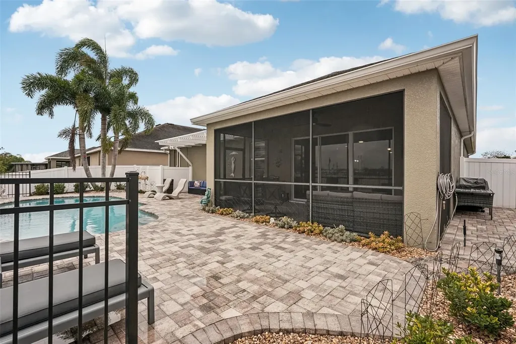 1303 Parker Den Drive Ruskin FL 33570