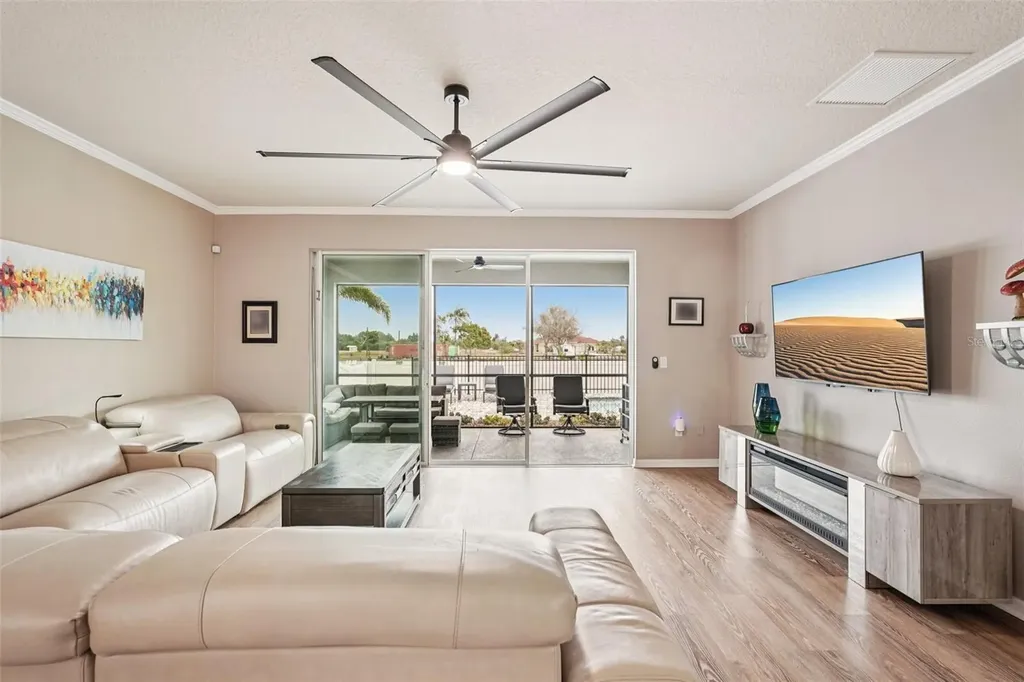 1303 Parker Den Drive Ruskin FL 33570