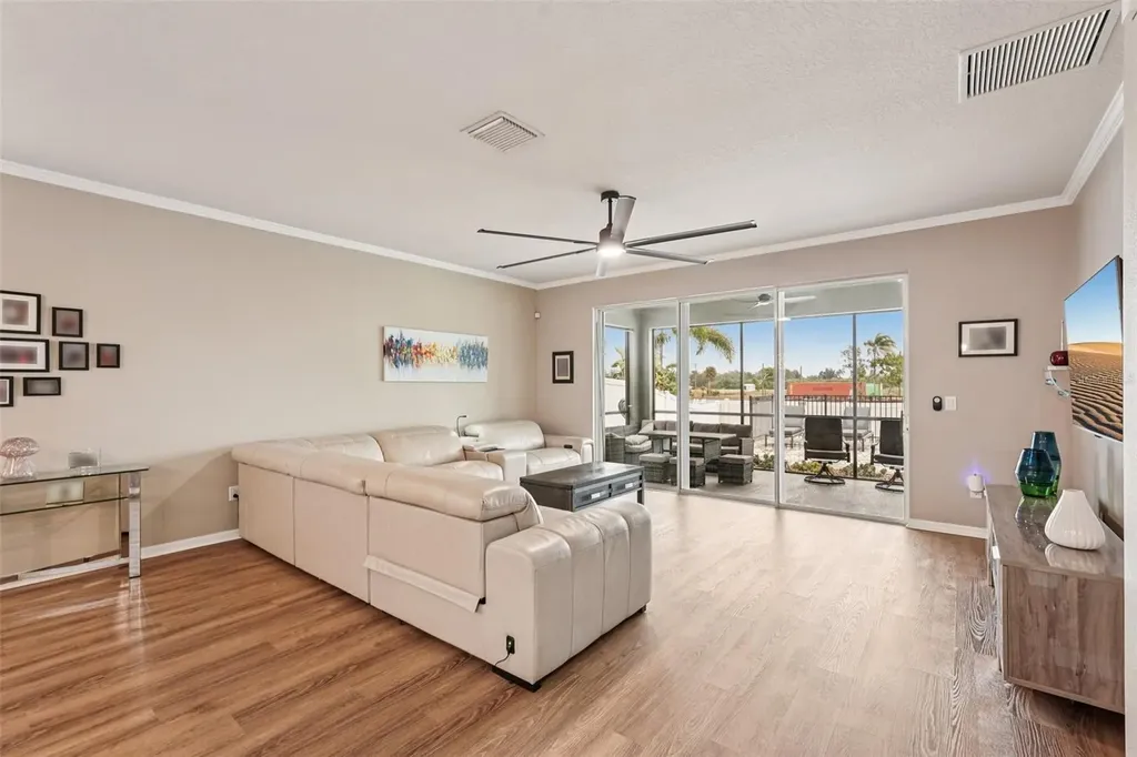 1303 Parker Den Drive Ruskin FL 33570