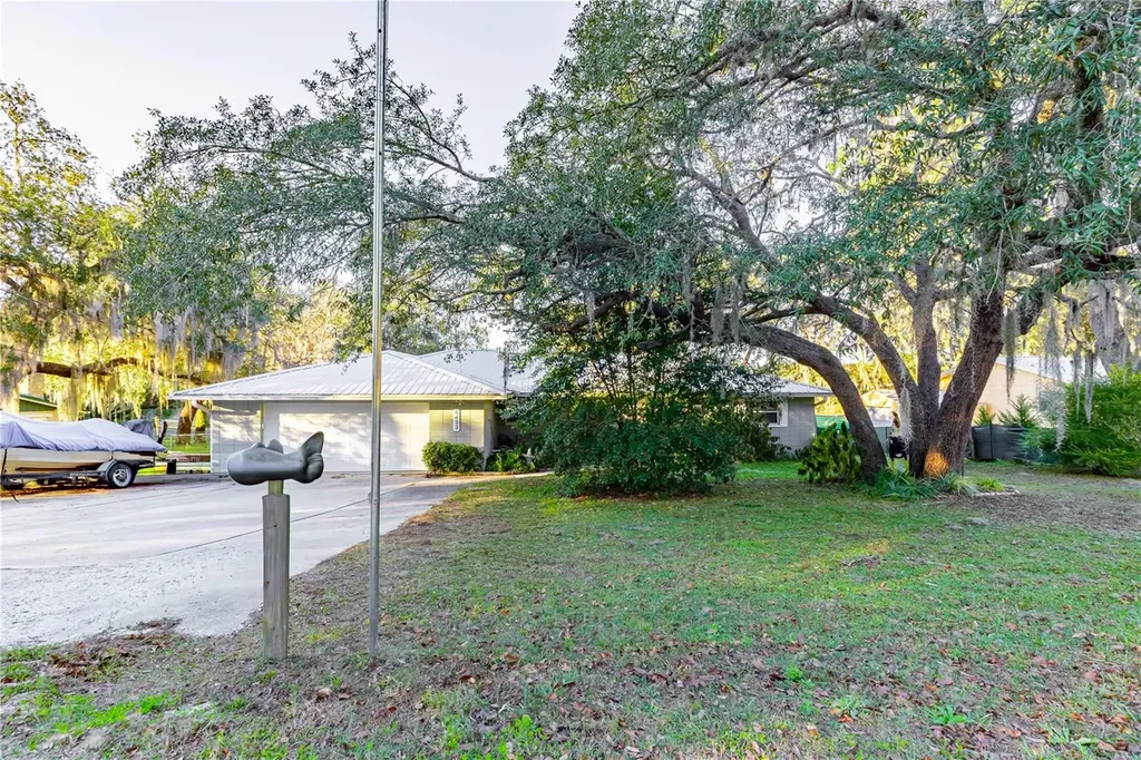 6433 Loch Lommond Drive Keystone Heights FL 32656