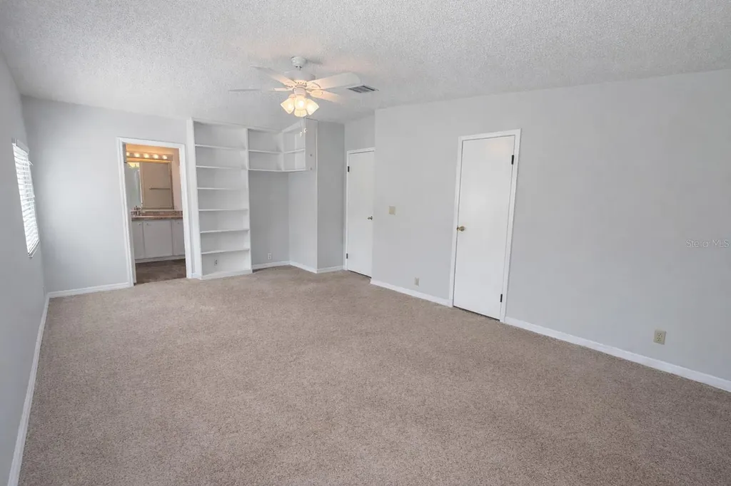 25308 Casa Del Lago Lane Leesburg FL 34748