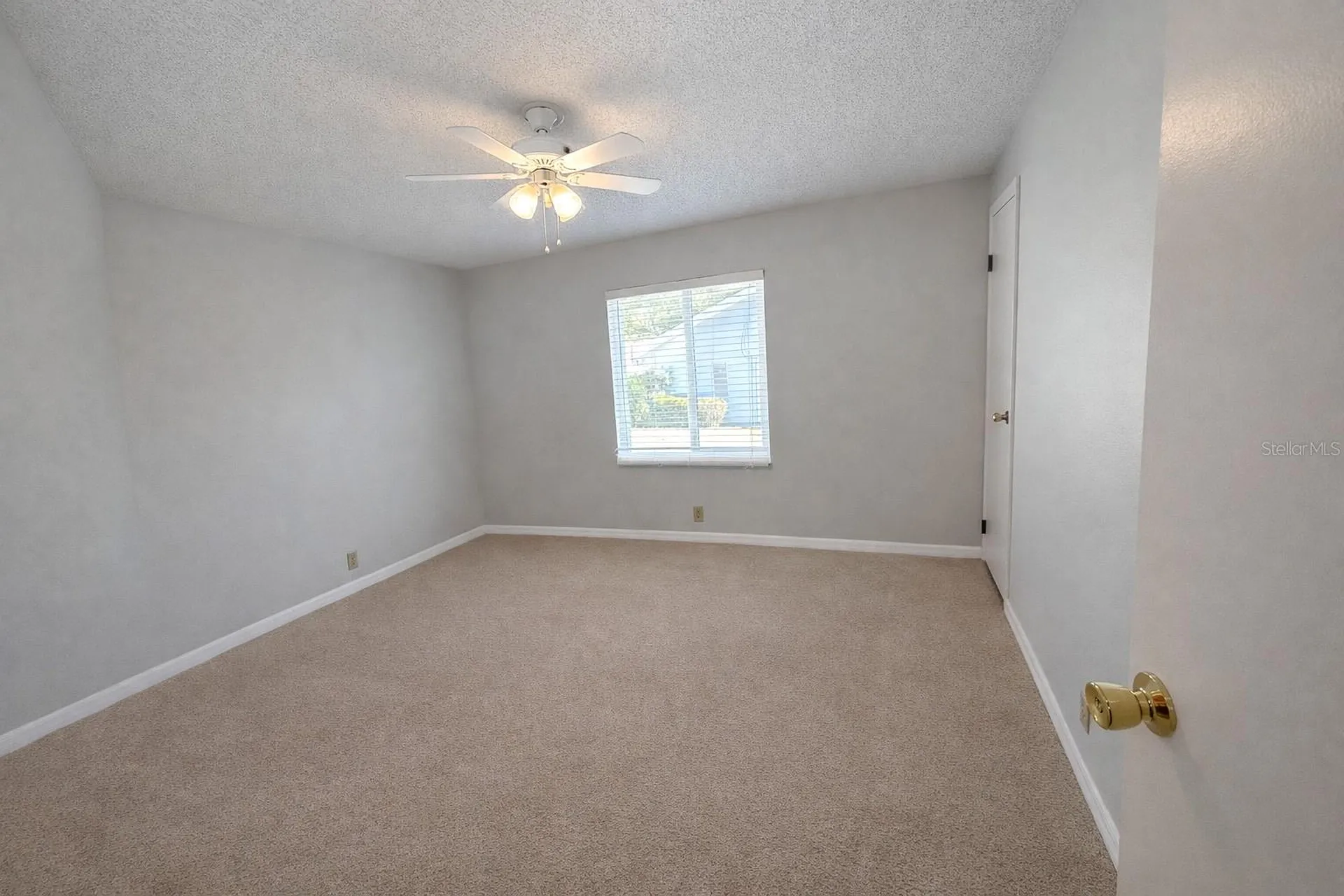 25308 Casa Del Lago Lane Leesburg FL 34748