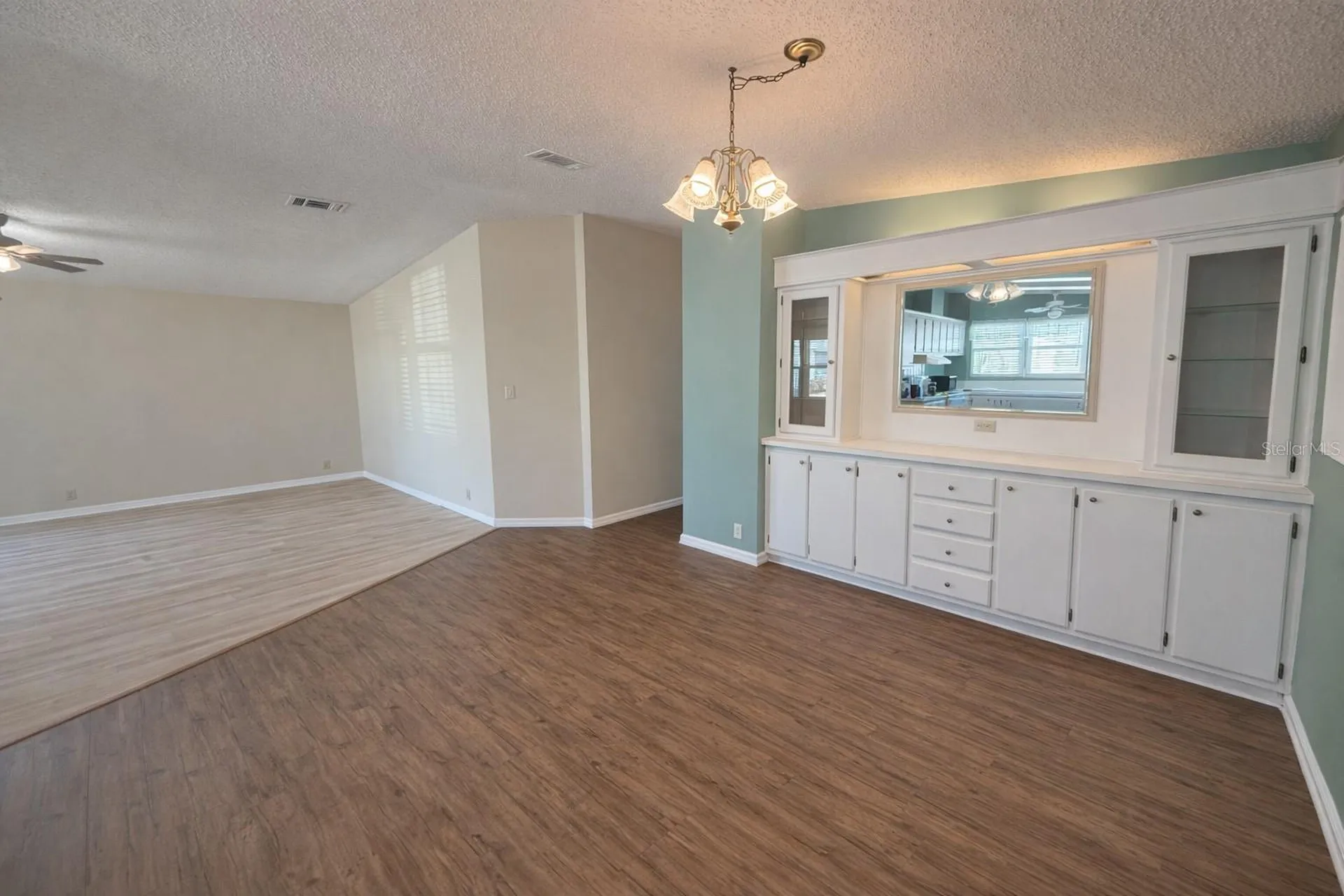 25308 Casa Del Lago Lane Leesburg FL 34748