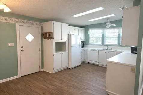 25308 Casa Del Lago Lane Leesburg FL 34748