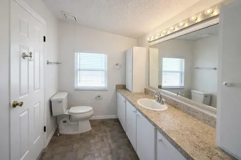25308 Casa Del Lago Lane Leesburg FL 34748