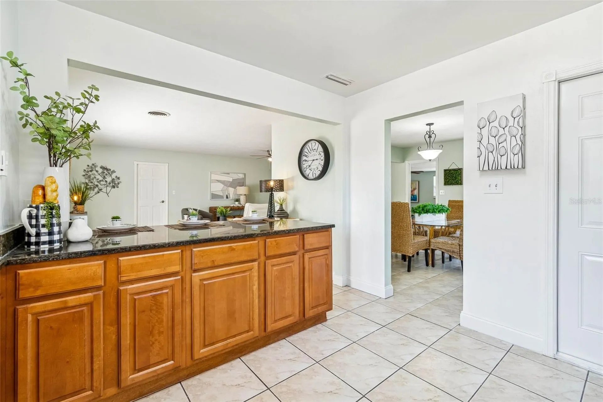 6041 5th Avenue N St Petersburg FL 33710